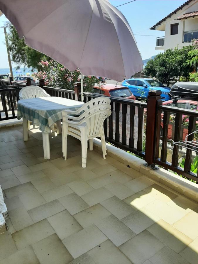 House Kosmas On The Beach Sarti Exteriör bild