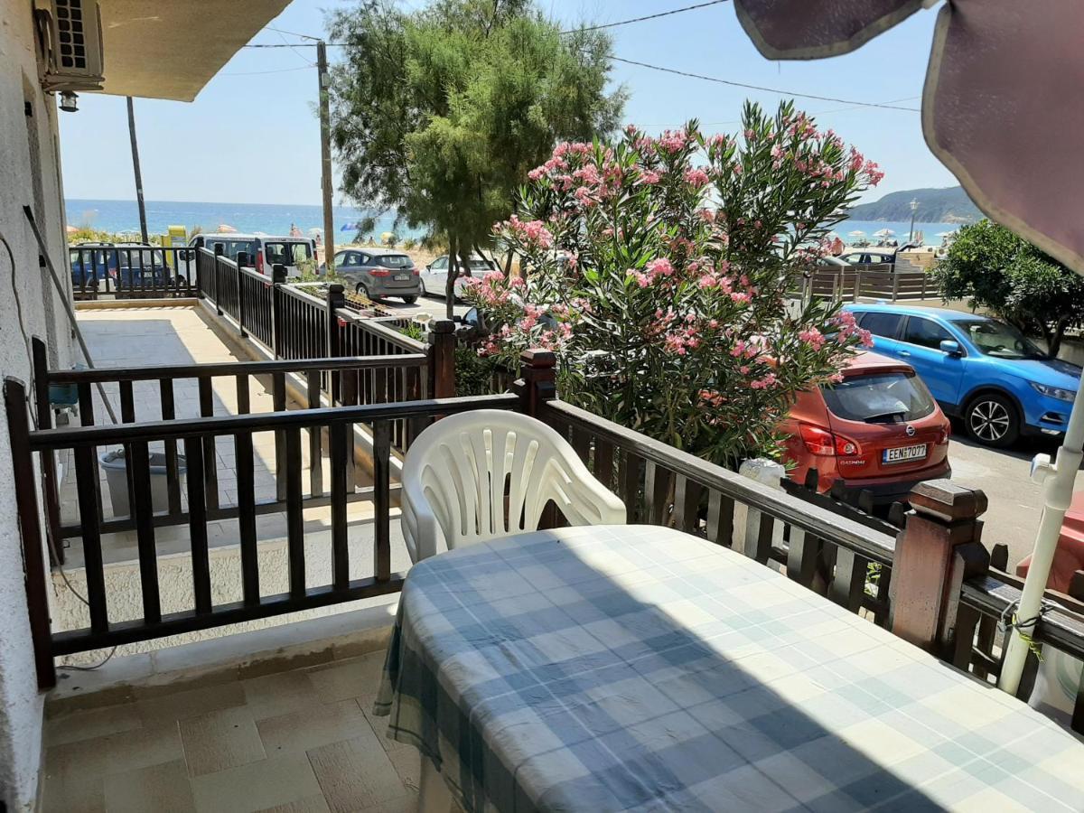 House Kosmas On The Beach Sarti Exteriör bild