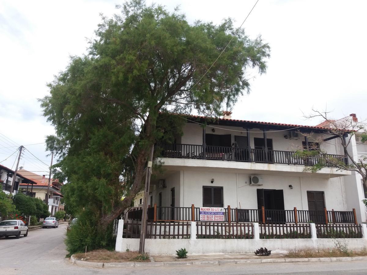 House Kosmas On The Beach Sarti Exteriör bild